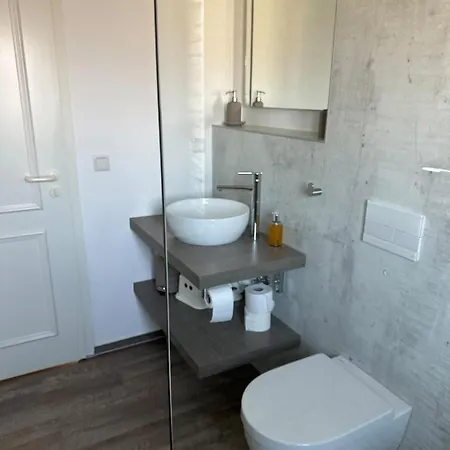 Apartament Kapitaenskajuete Am Bakenberg Dranske